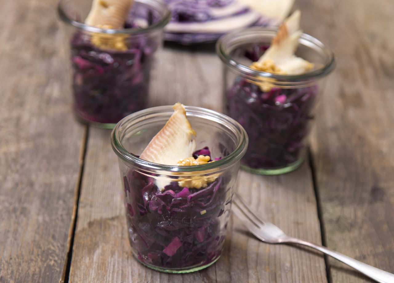 Rotkohlsalat mit geräucherter Forelle - WECK