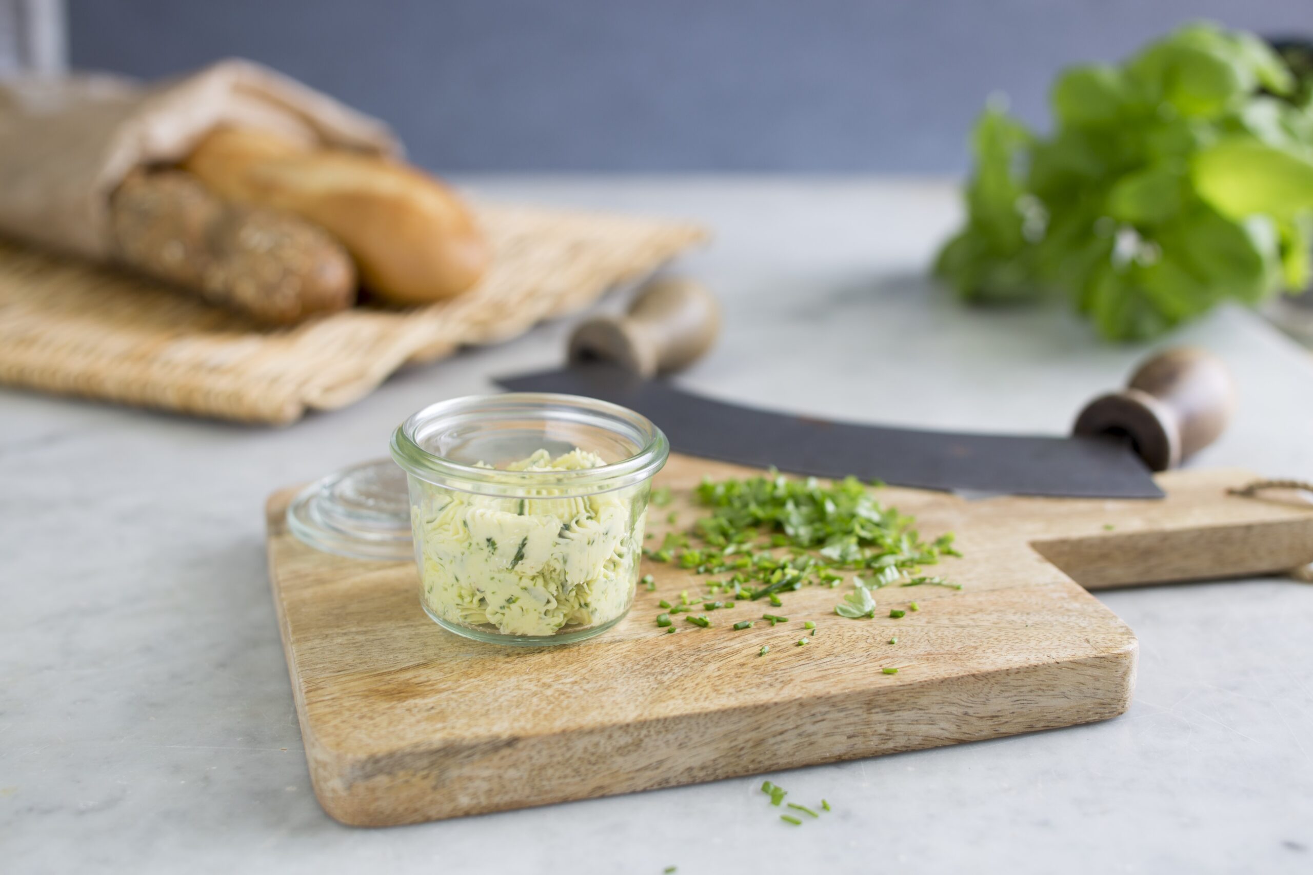 Kräuterbutter Arbeitszeit 20 Min. 5 WECK-Gläser in Sturzform à 80 ml Inhalt